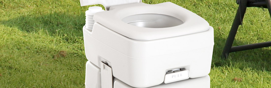 Toilettes portables pour bateau : comment choisir ses WC chimiques ?